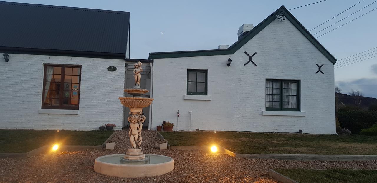 Hotel Richmond Barracks Exterior foto